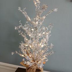 Lighted Crystal Christmas TREE