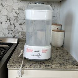 Bottle Sterilizer And Dryer 