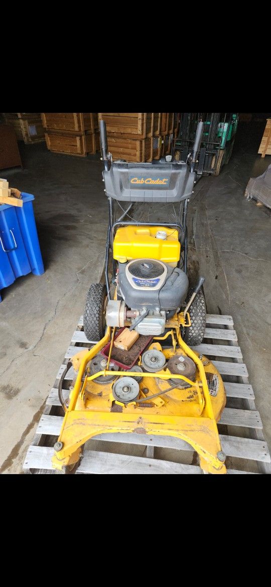 Cub Cadet Commercial Mower - PARTS OR REPAIR