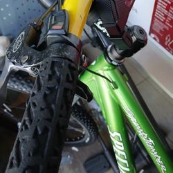 Racing mountain 🚵‍♀️