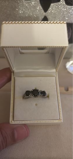 925 Size 5 Three-Stone Dark Gemstone Silver Ring