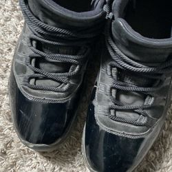 Jordan 11 Cap And Gown Size 11.5