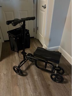 Knee walker
