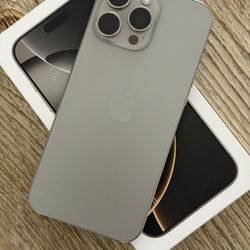 iPhone 16 Pro Max 1TB Natural Titanium