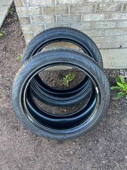 235/45/19 tires (2)