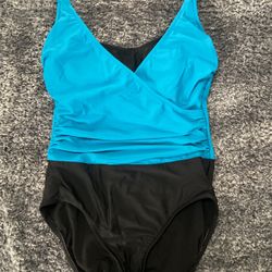 Women’s One Piece Swimsuit 