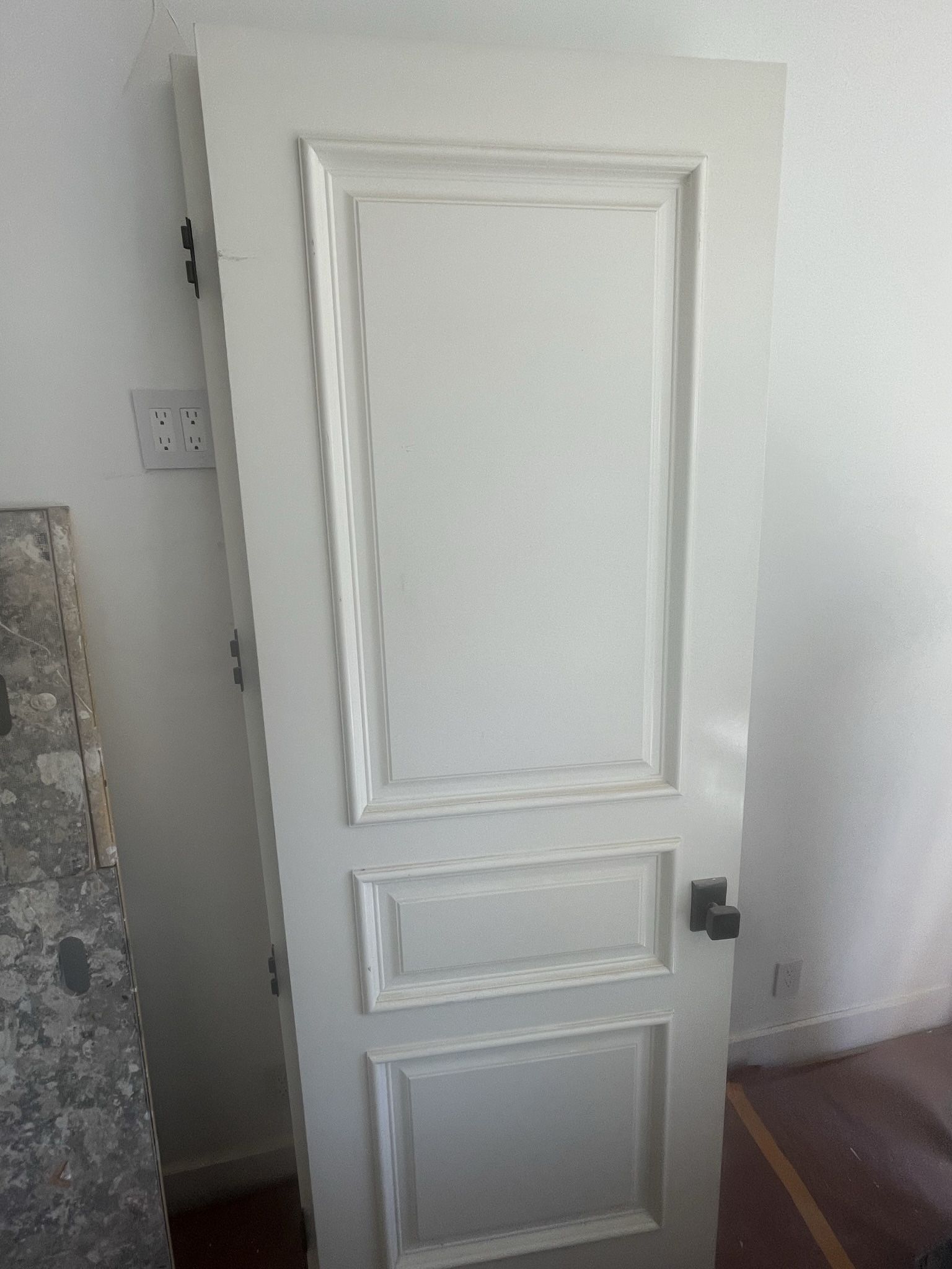 3 Panel Shaker Interior Doors Available 32”x88” can be cut down if needed solid core