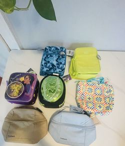 lunch boxes 