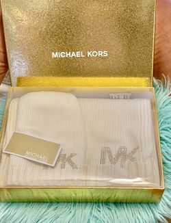 Michael Kors Knit Scarf And Hat Set
