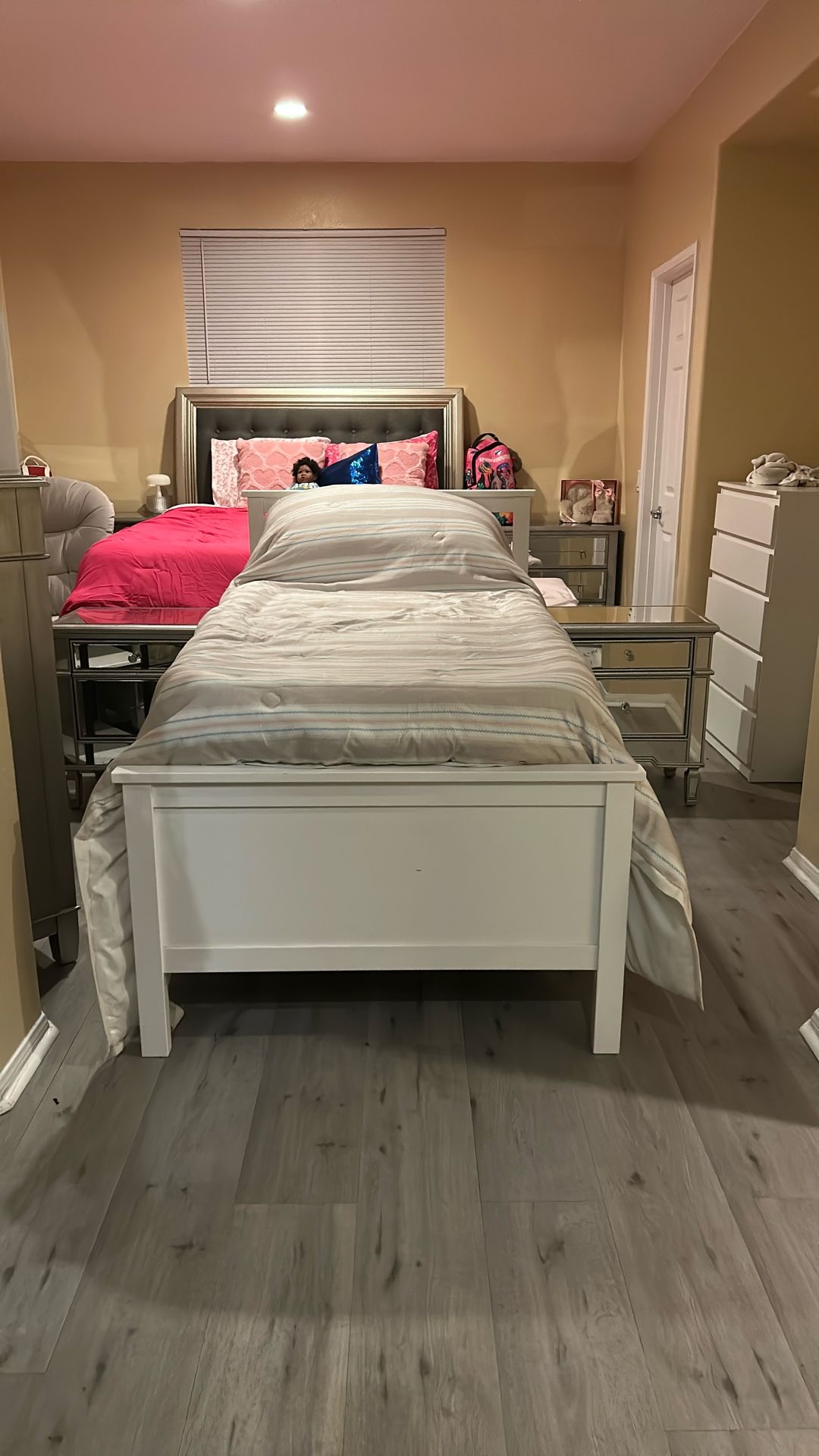 Twin Size Twin Bed