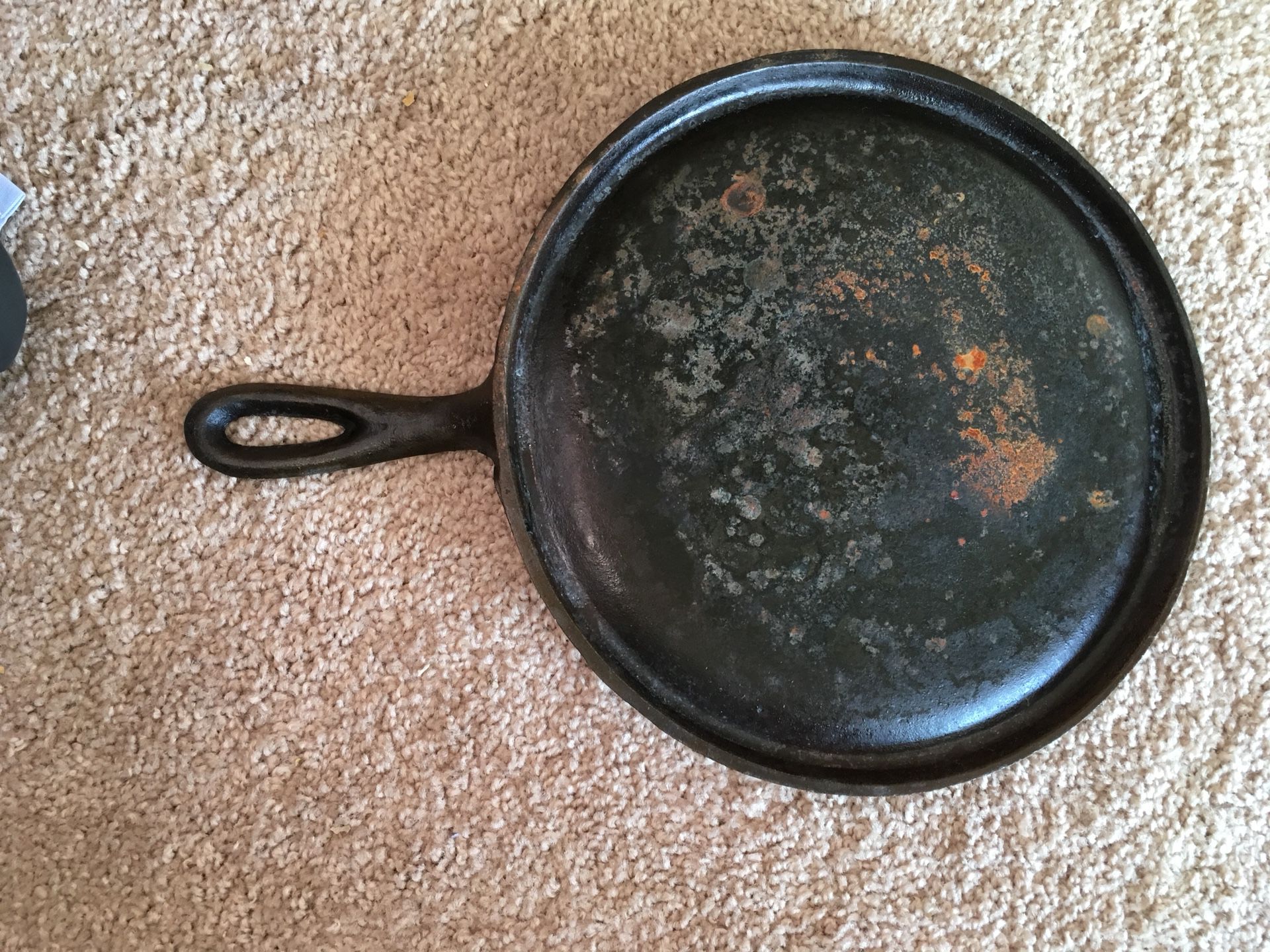 Griswold Skillet Circa 1936 - household items - by owner