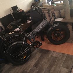 Best Folding Ebike For The Money Period!!!  Best Built And Beautiful!!! 28/30 Mph And 75 Mile Max Range Absolutely Awesome and Best Engineered!