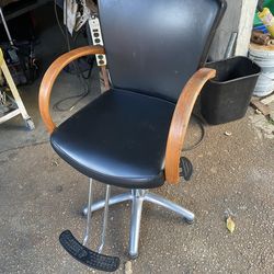 Barber chair