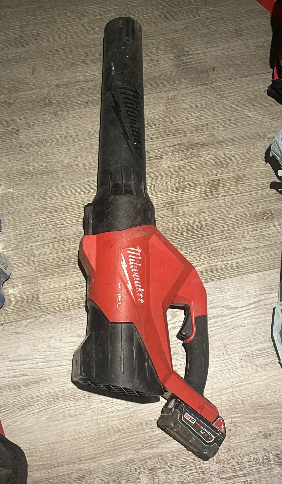 Milwaukee M18 Blower