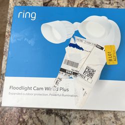 Floodlight Cam Wired Plus