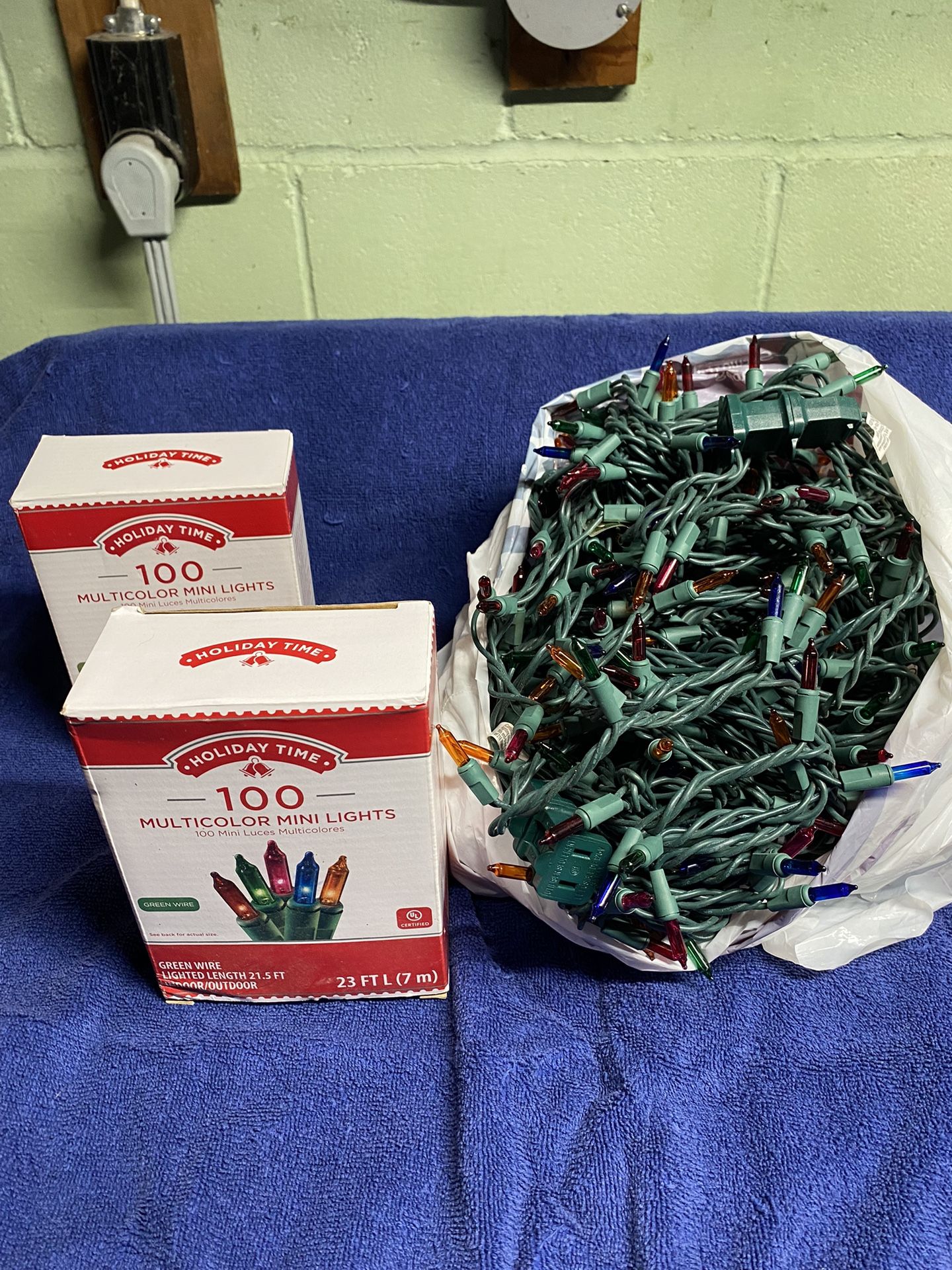 Christmas Mini Lights, Indoor Or Outdoors 500 bulbs