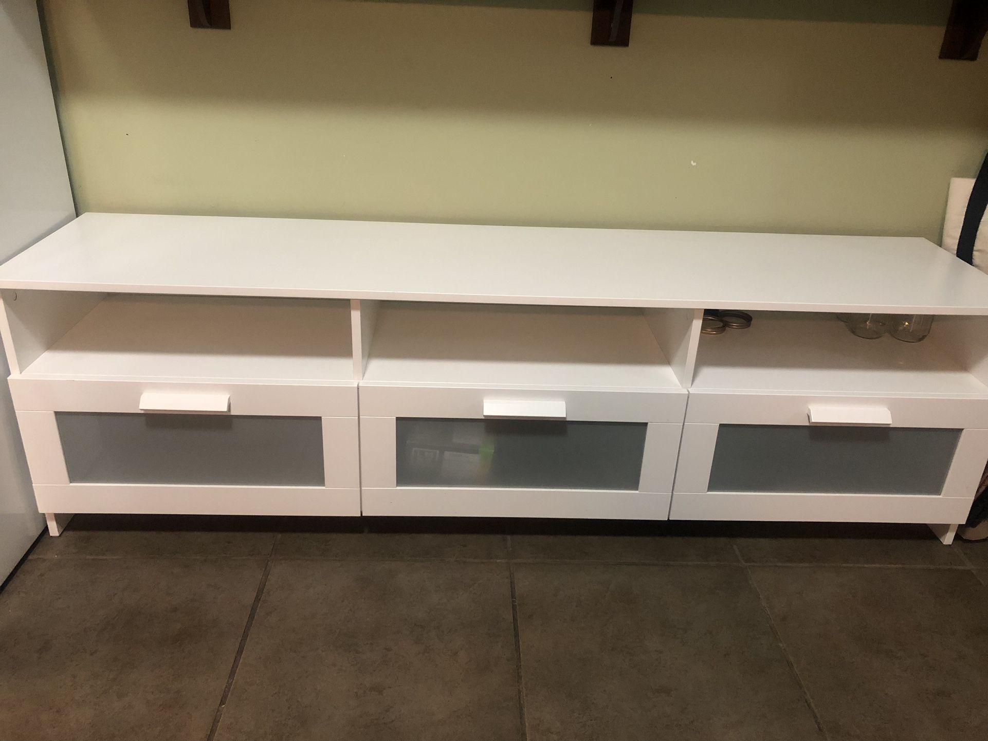 TV Stand Ikea (Brimnes)