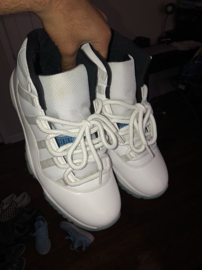 Legend Blue 11