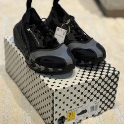 NWT! Adidas Stella McCartney UltraBoost  Women’s Size 7.5