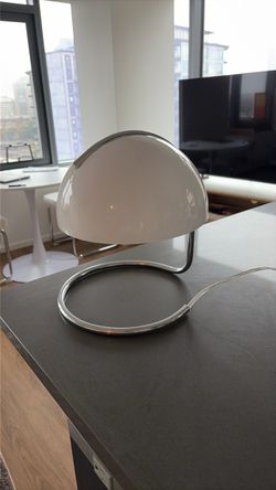 Modern chrome round lamp