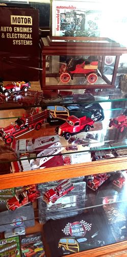 Vintage Diecast Fire Truck & Car Lot - Diecast, Route 66, Signature, COA's Included - 20+ Pcs