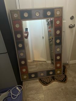 Mirror-Pier 1