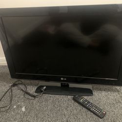 📺 LG 32” HDTV – Great Condition!