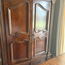 Solid Grand Armoire 2 Drawers On Bottom