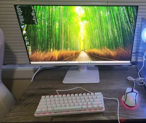 All white Monitor keyboard and mouse best offer