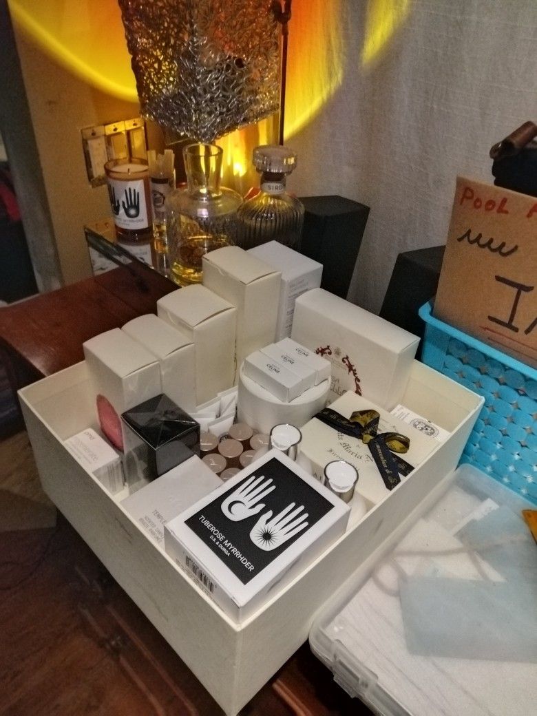 Selling Whole Lot At Wholesale Price