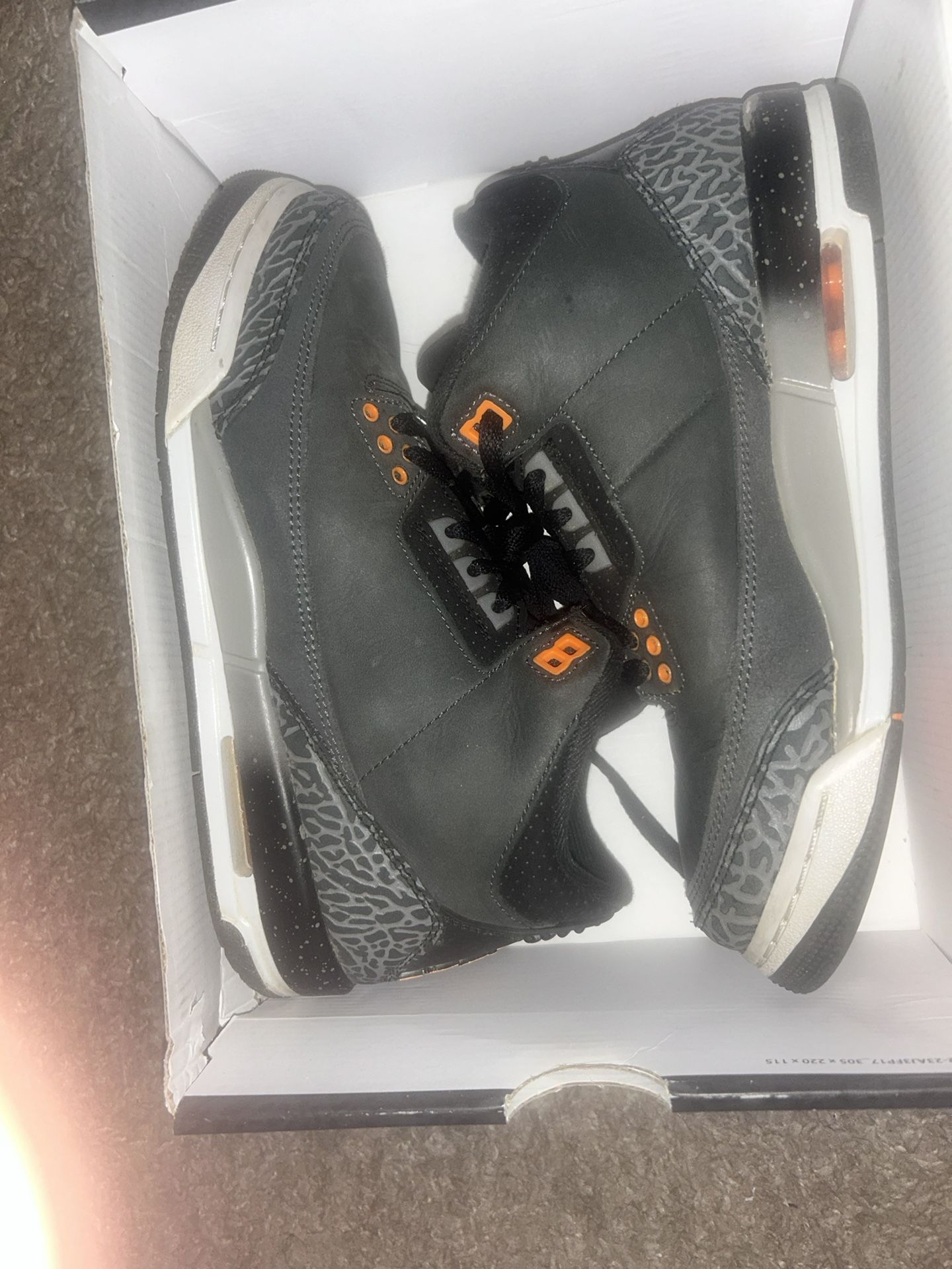 Air Jordan Retro 3 “fear”