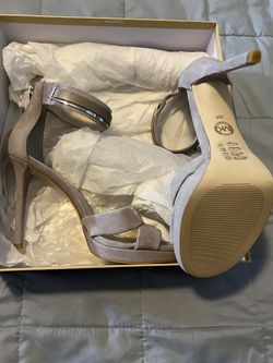 Michael kors Size 8M Heels NEW