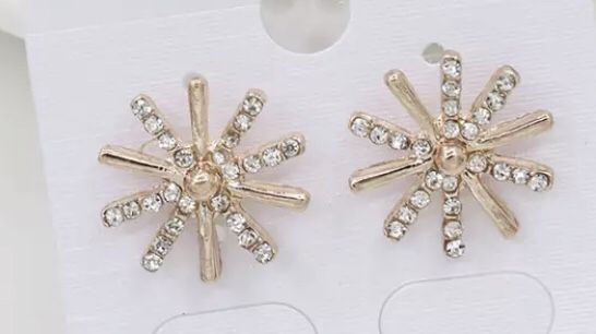 GOLD or SILVER Star CRYSTAL STUD EARRINGS