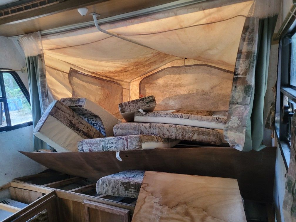 2003 18ft Pop Out Trailer Free Free for Sale in Home, WA OfferUp