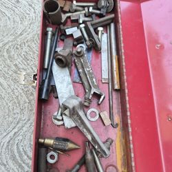 Misc Tooling Bolts, Handle, Chuck Key Etc... Tools Tool Shop Garage 