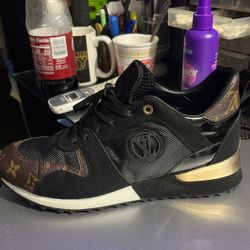 Louis Vuitton Sneakers
