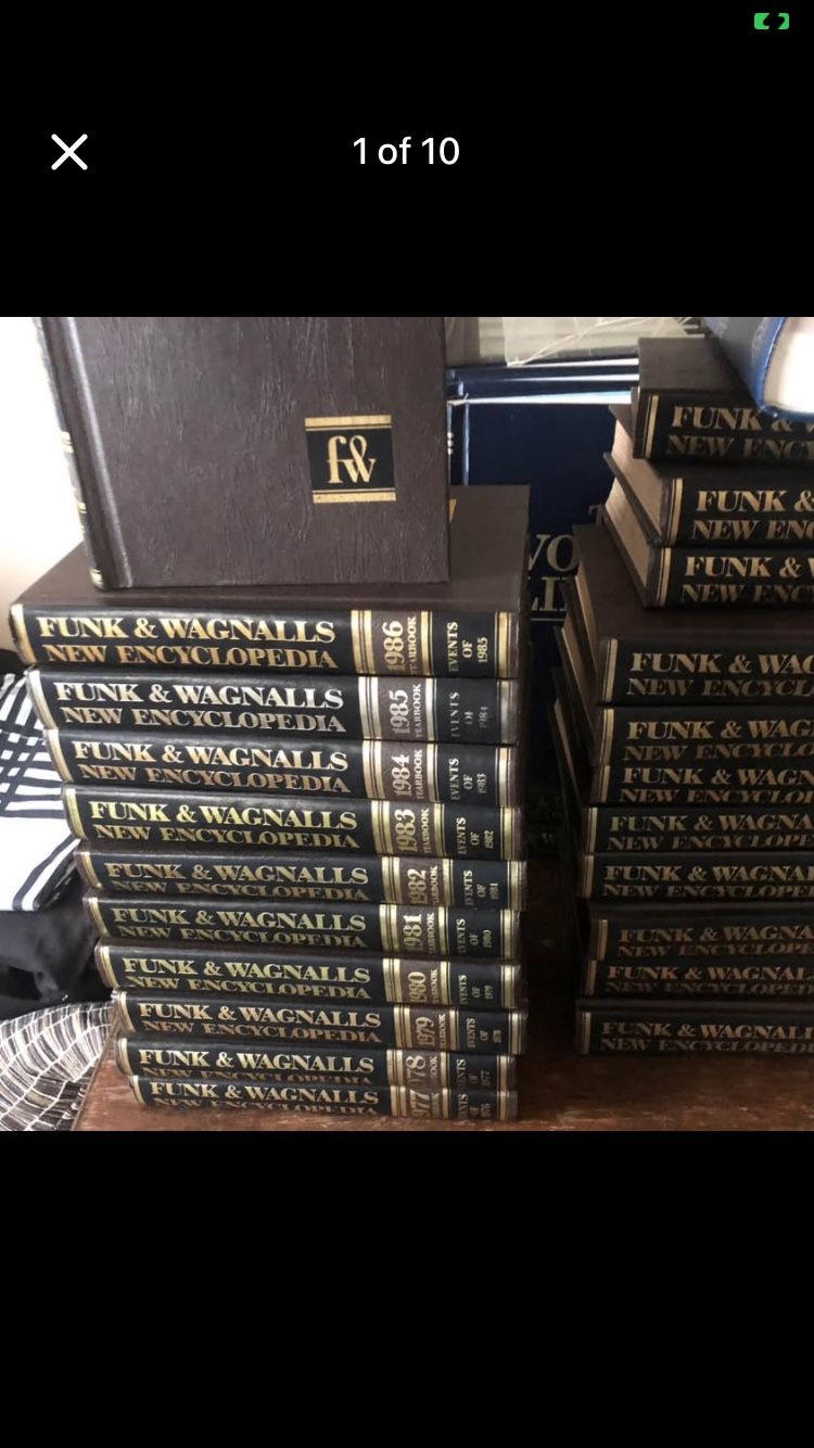 Encyclopedia Britannica Set