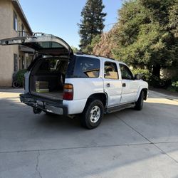 2003 Chevy Tahoe