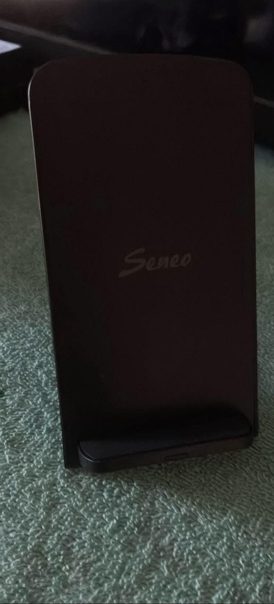 Seneo Fast Wireless Charger