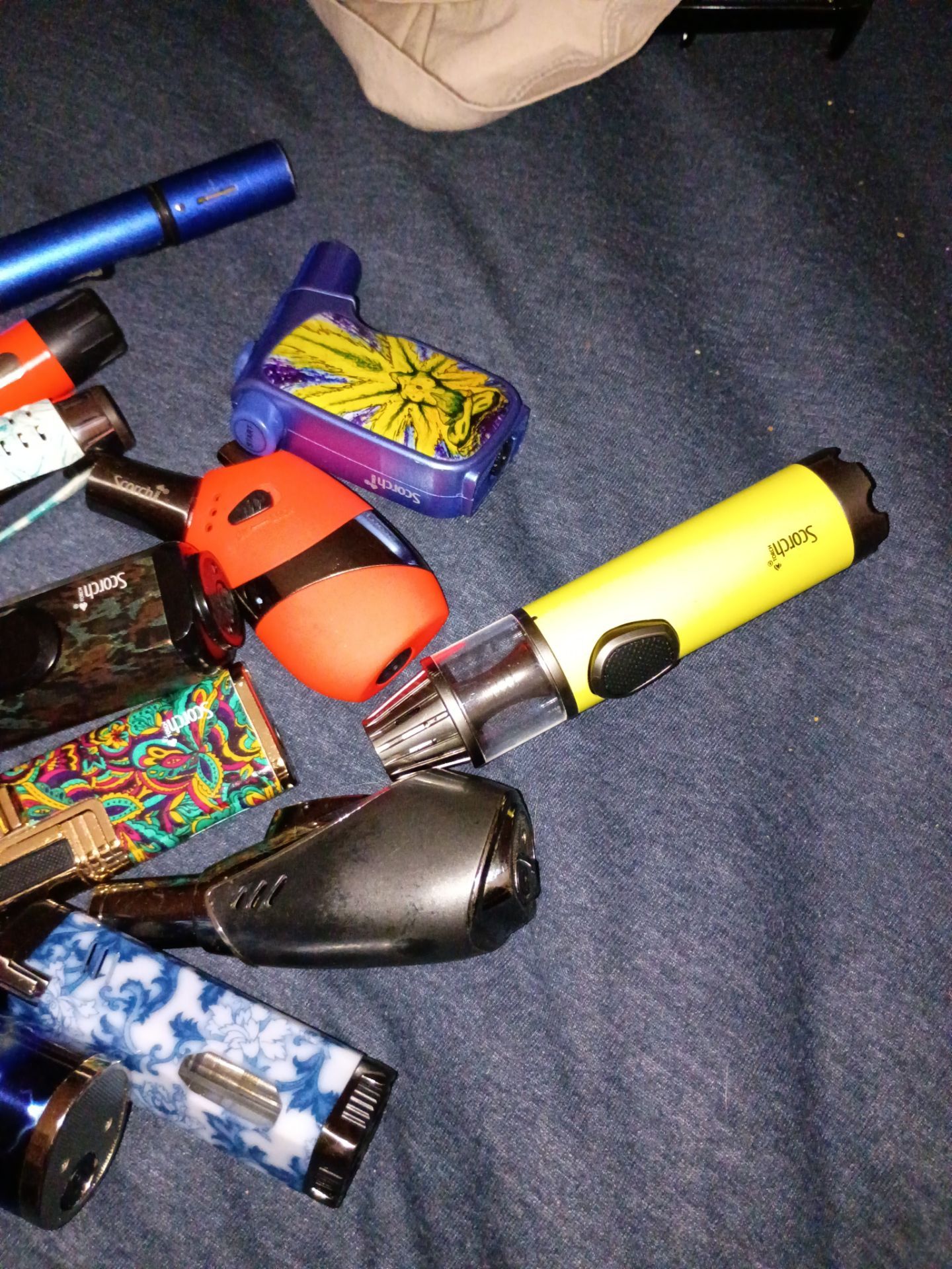 13 scorch torches collectables work great butane included