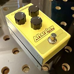 TC Electronic Afterglow Chorus Pedal – Vintage Vibe!