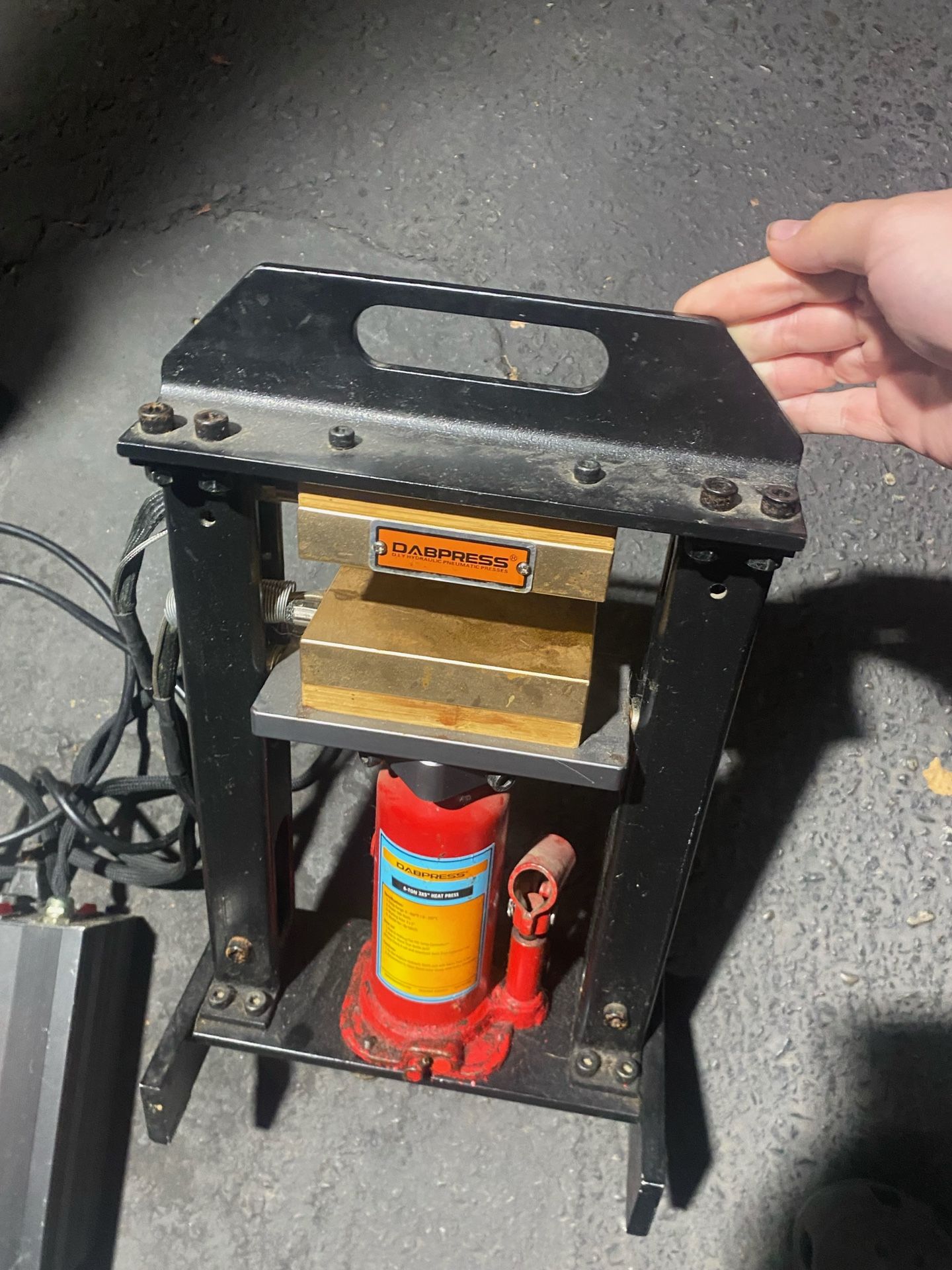 6 Ton Dab Press