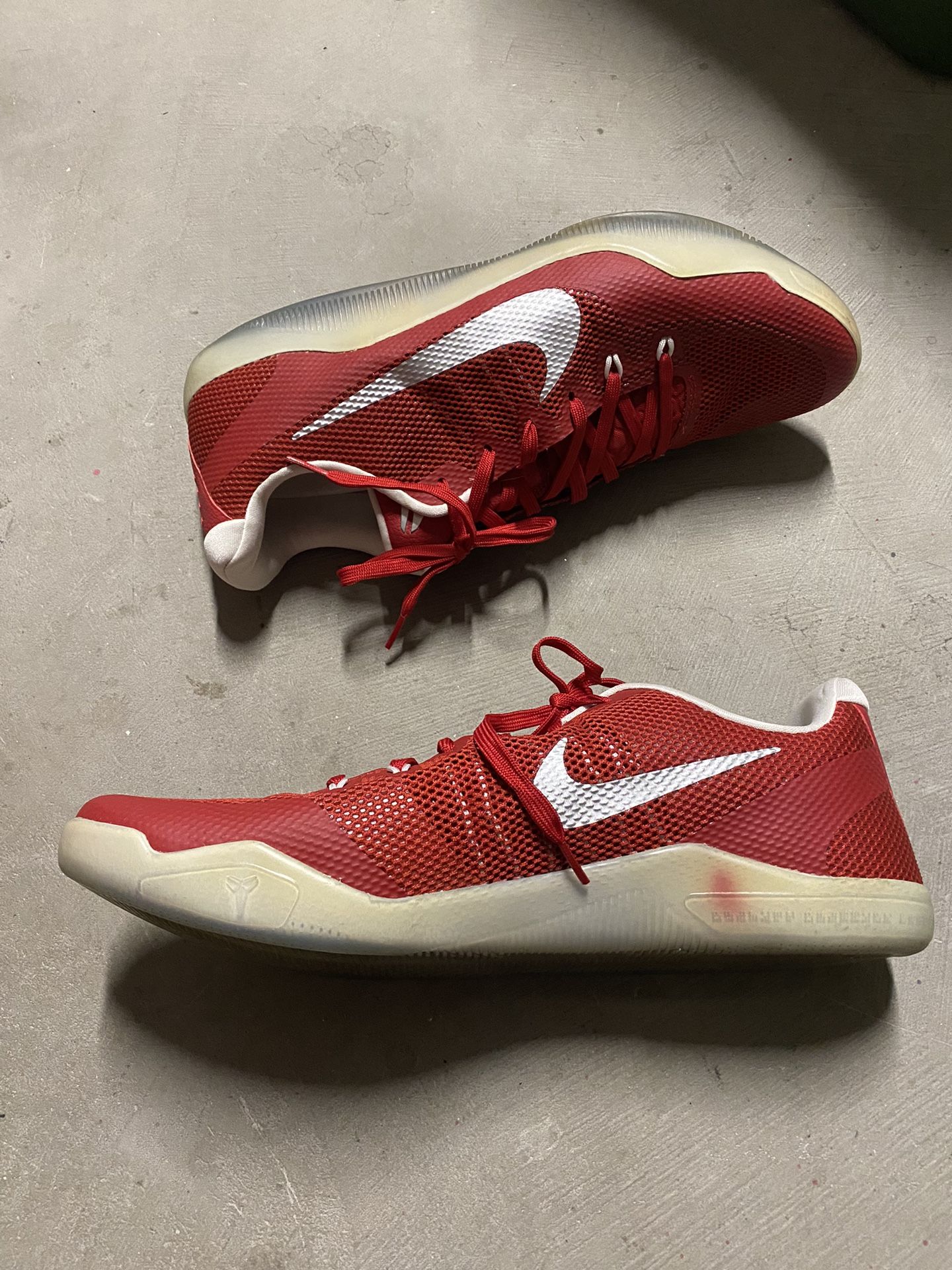 Nike Kobe 11 Elite basketball shoes