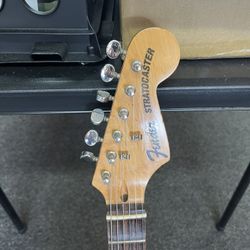 Mini Fender Stratocaster 