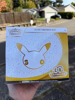 Pokémon TCG 30th Celebration Elite Trainer Box