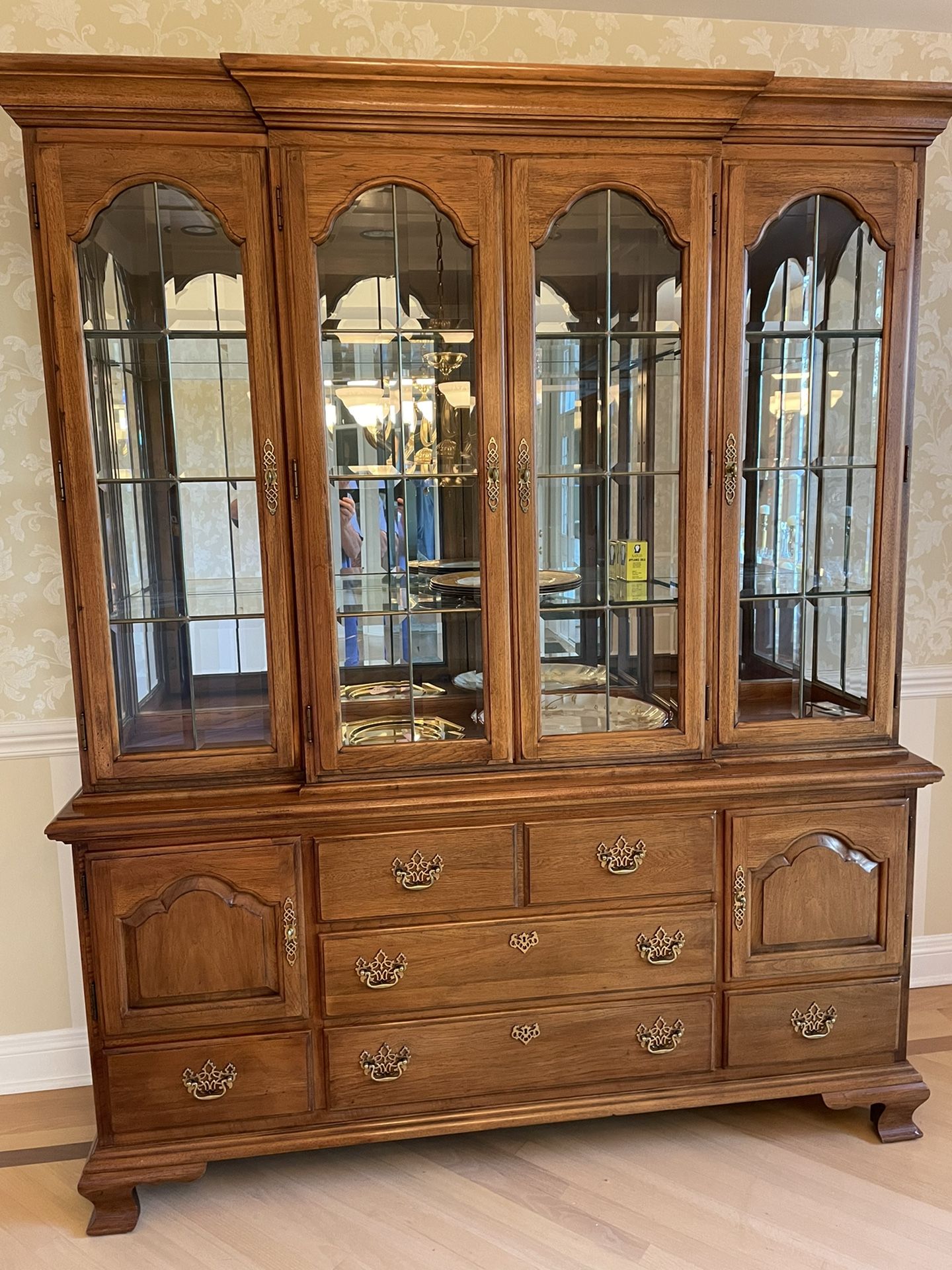 Beautiful Glass China Cabinet 