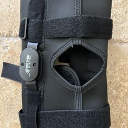 crutches & Knee Brace