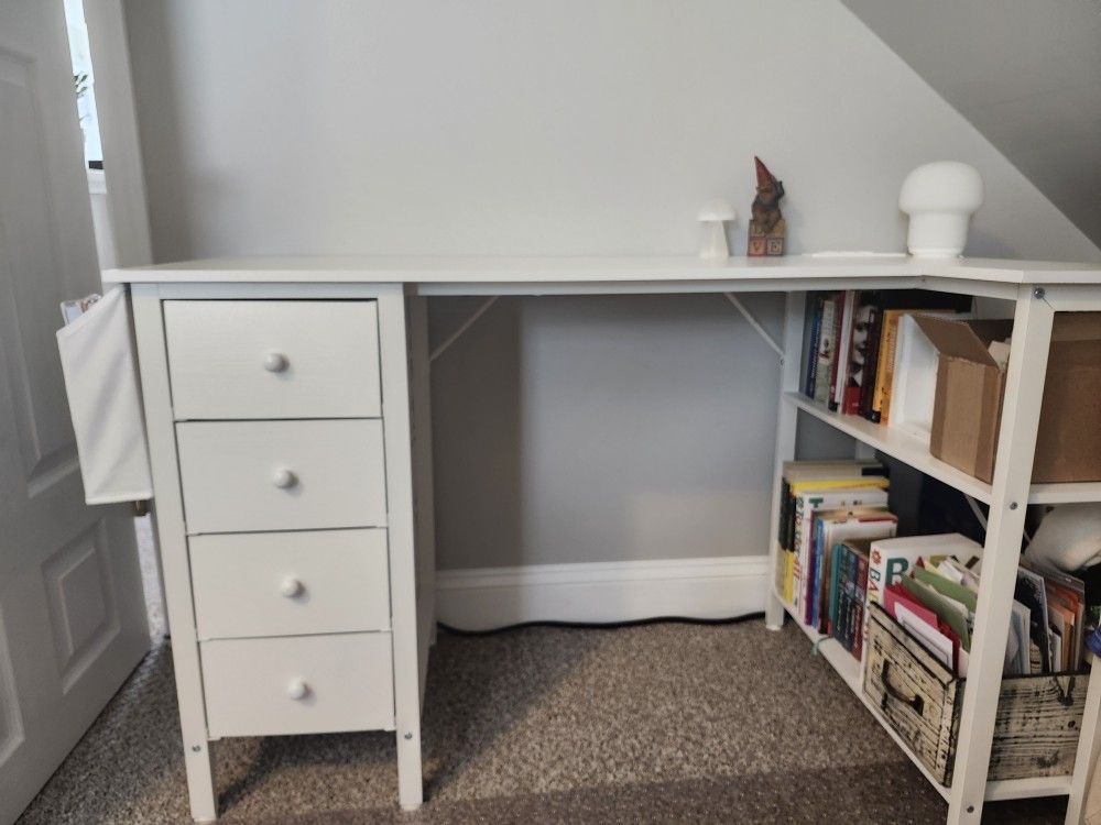White Desk 1 Year Old