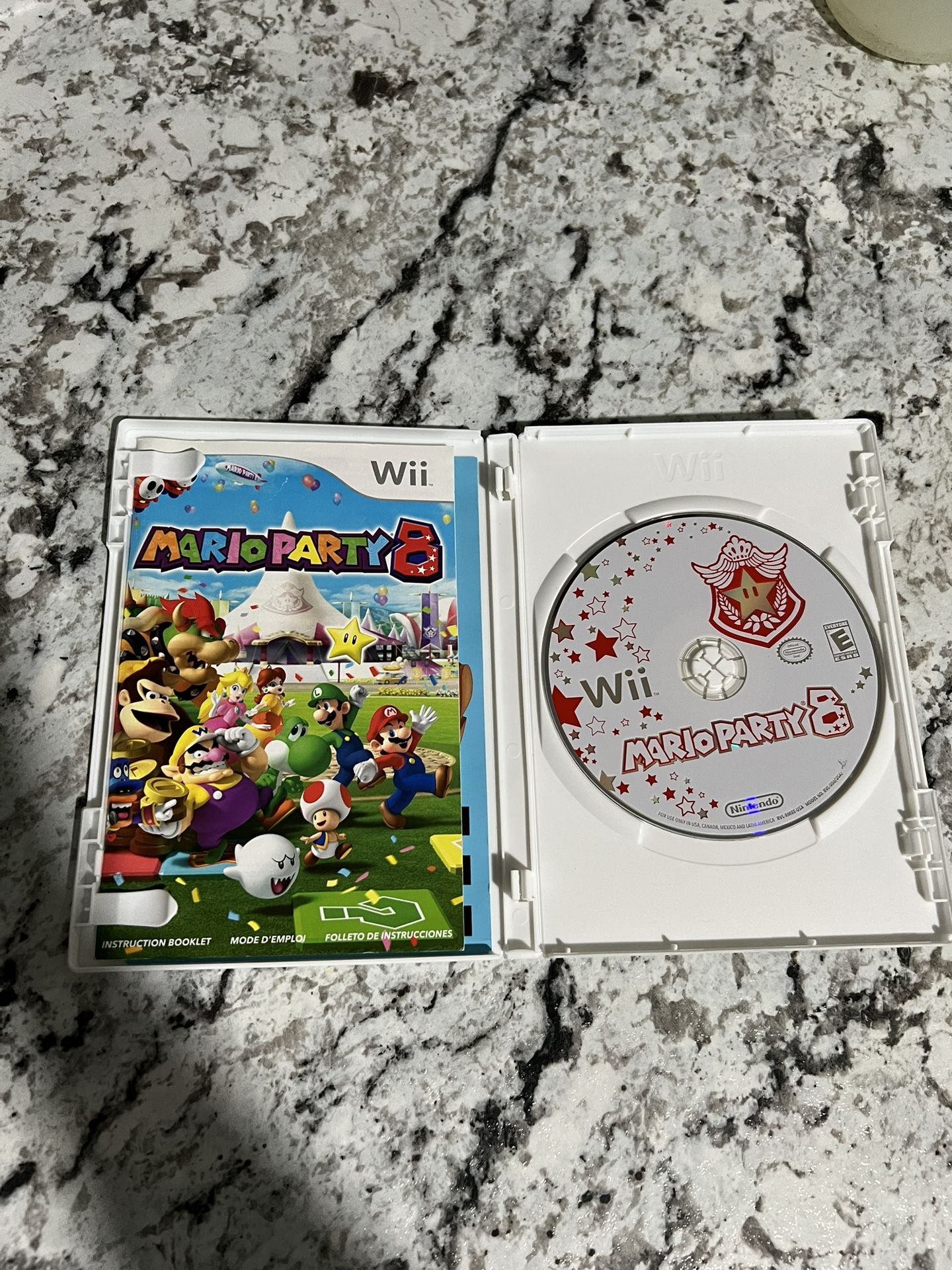 Mario Party 8 (Nintendo Wii, 2006) Complete with Manual