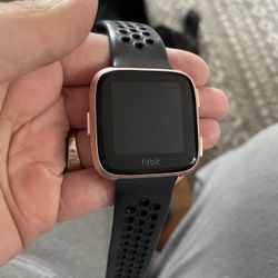 Fitbit Versa 